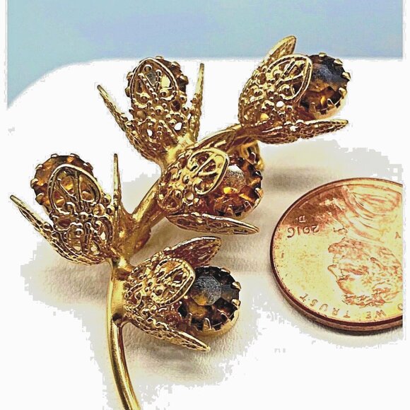 Vintage Schreiner? Ornate Faceted Amber Crystal Floral Gold 1960's Brooch - Picture 4 of 9